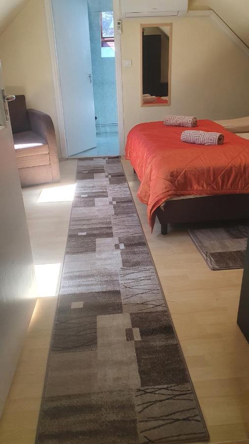 Ruttkai Vendeghaz Apartment Szekesfehervar Luaran gambar