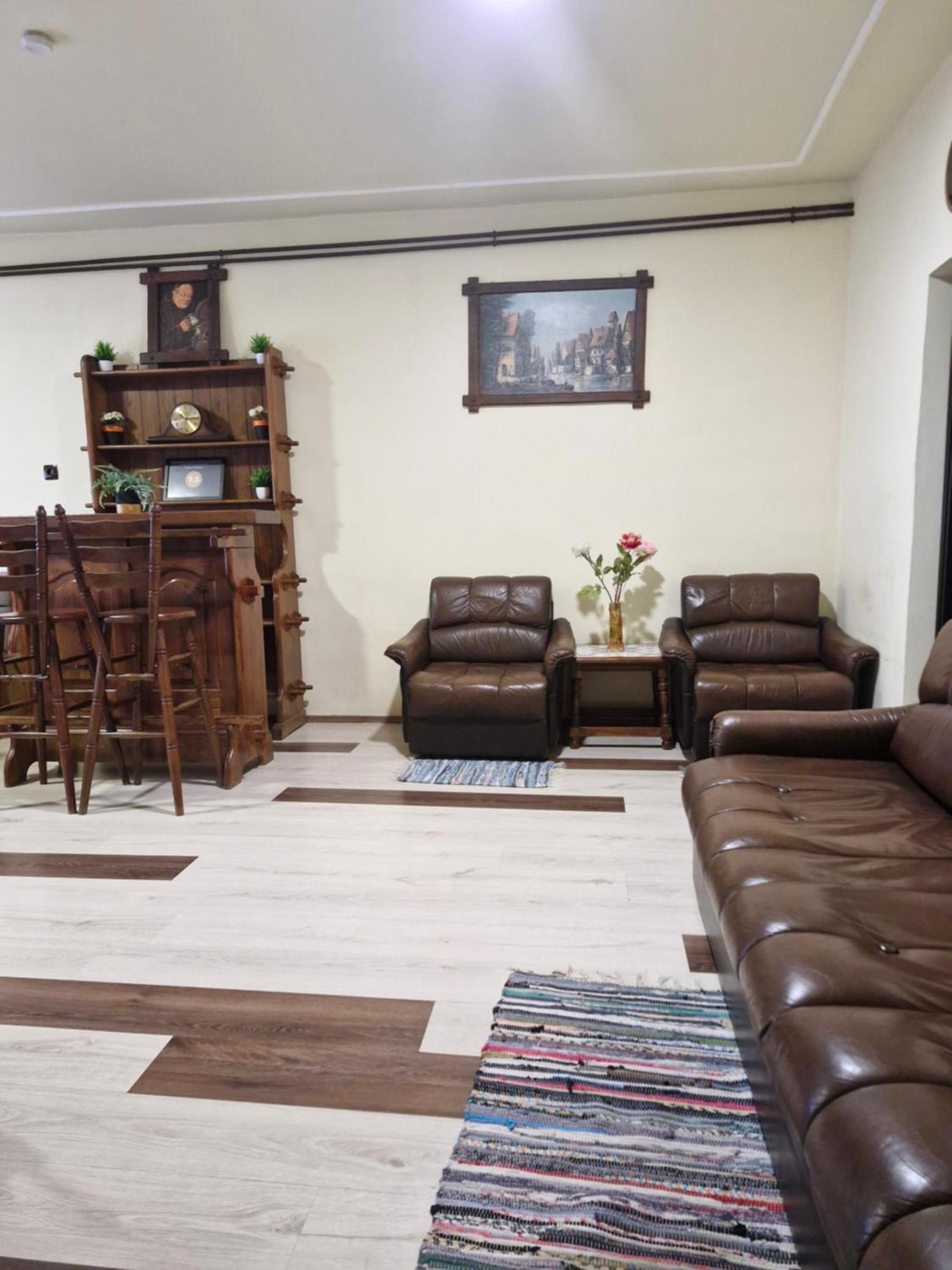 Ruttkai Vendeghaz Apartment Szekesfehervar Luaran gambar