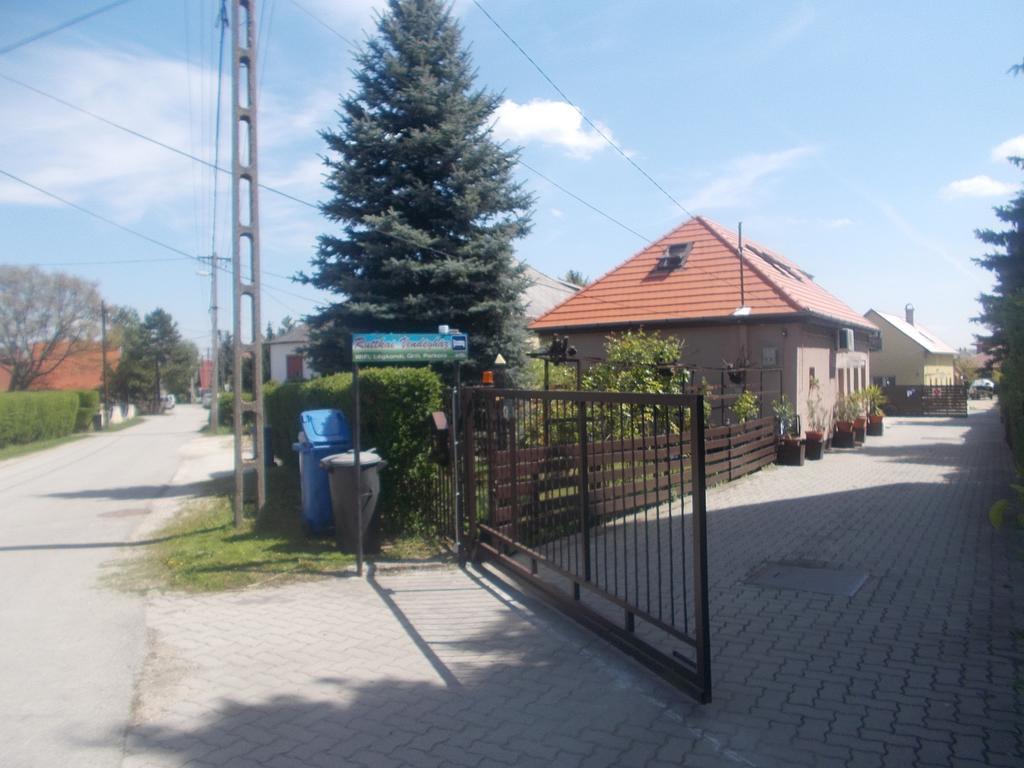 Ruttkai Vendeghaz Apartment Szekesfehervar Luaran gambar