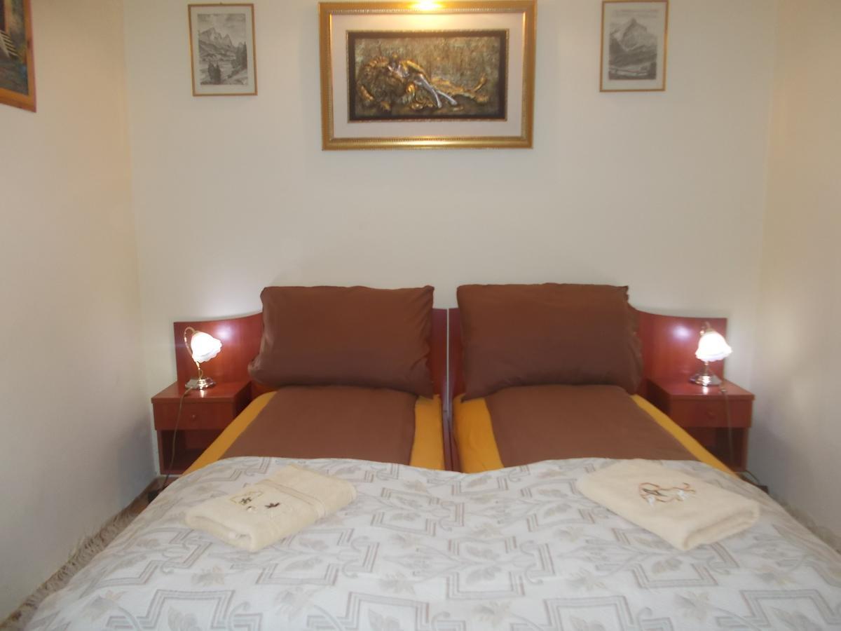 Ruttkai Vendeghaz Apartment Szekesfehervar Luaran gambar