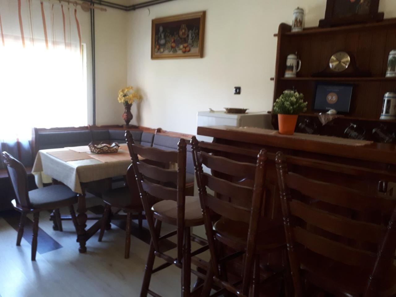 Ruttkai Vendeghaz Apartment Szekesfehervar Luaran gambar