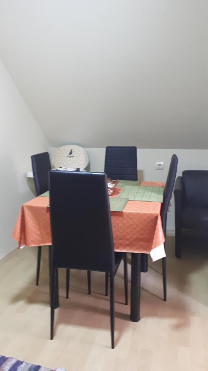 Ruttkai Vendeghaz Apartment Szekesfehervar Luaran gambar